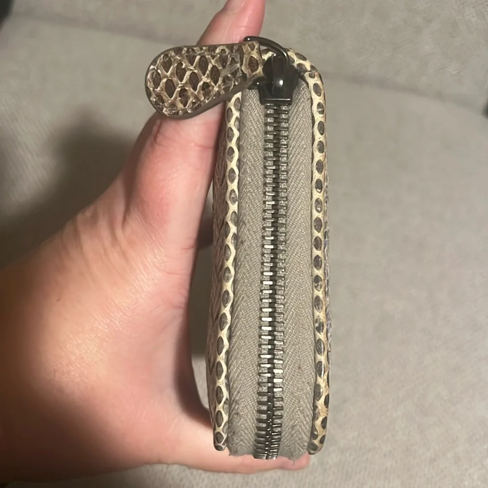 Bottega Veneta authentic bottega